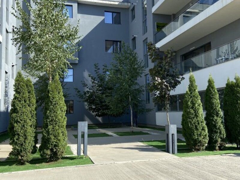 Cernica, apartament 3 camere, 2 balcoane, 83 mp.